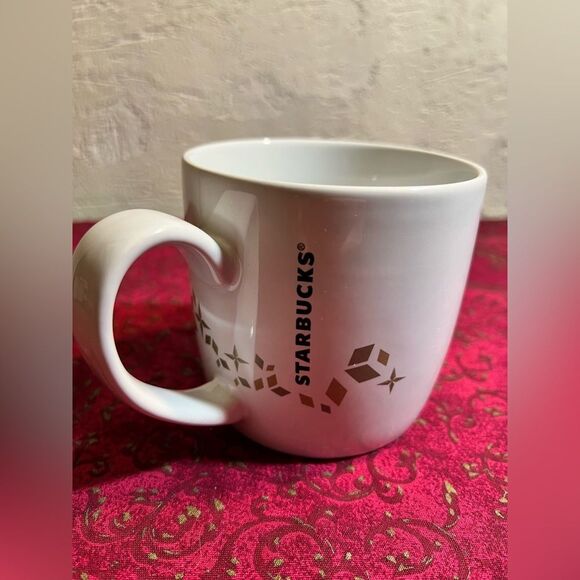 Starbucks Holiday Collection 2013 mug
White, green, gold - Picture 2 of 5